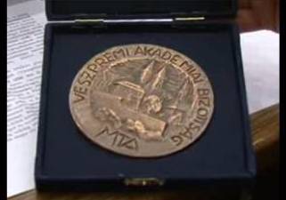 Descrizione: emlekplakett